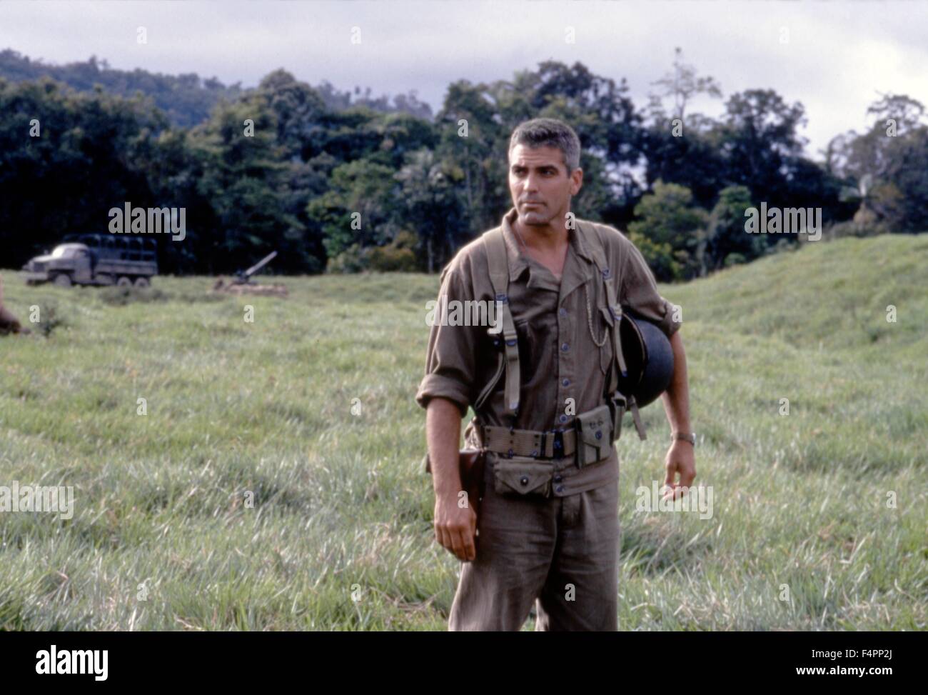 George Clooney / The Thin Red Line / 1998 directed by Terrence Malick  [Twentieth Century Fox Film Corpo] Stock Photo