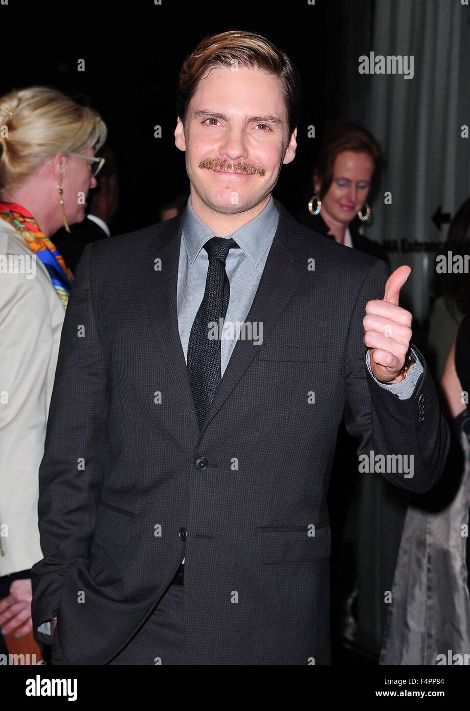 New York, NY, USA. 20th Oct, 2015. Daniel Bruhl at arrivals for BURNT Premiere, Museum of Modern Art (MoMA), New York, NY October 20, 2015. © Gregorio T. Binuya/Everett Collection/Alamy Live News Stock Photo