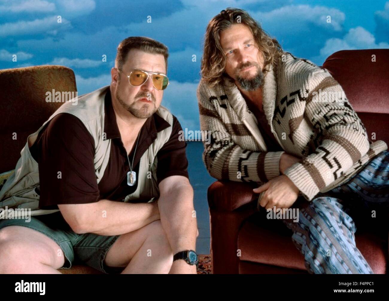 John Goodman and Jeff Bridges / The Big Lebowski (1998) / 1997 directed by Coen Brothers [Polygram Filmed Entertainment ] Stock Photo