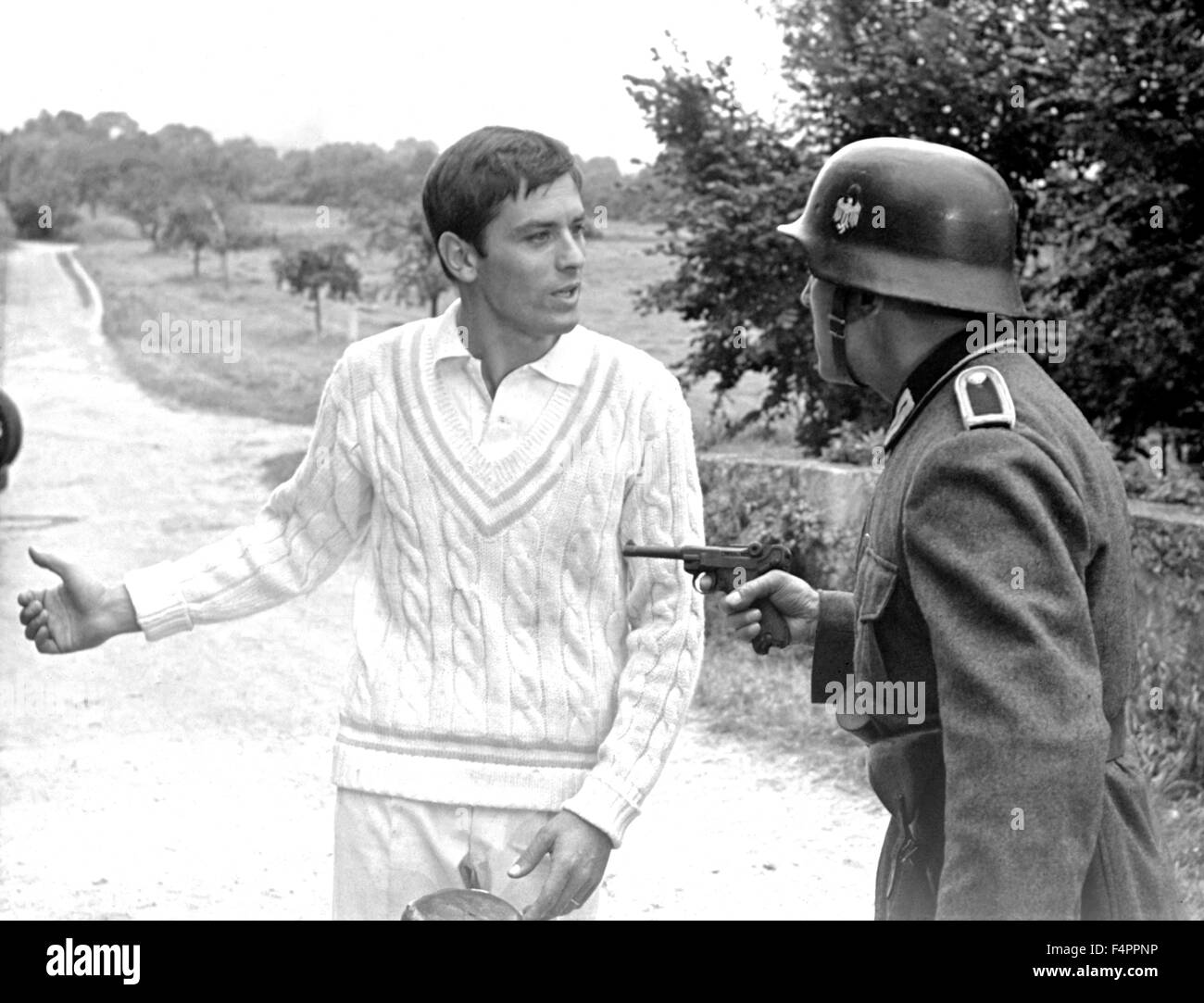 Alain Delon plays Jacques Chaban-Delmas in the movie / Is Paris Burning ...