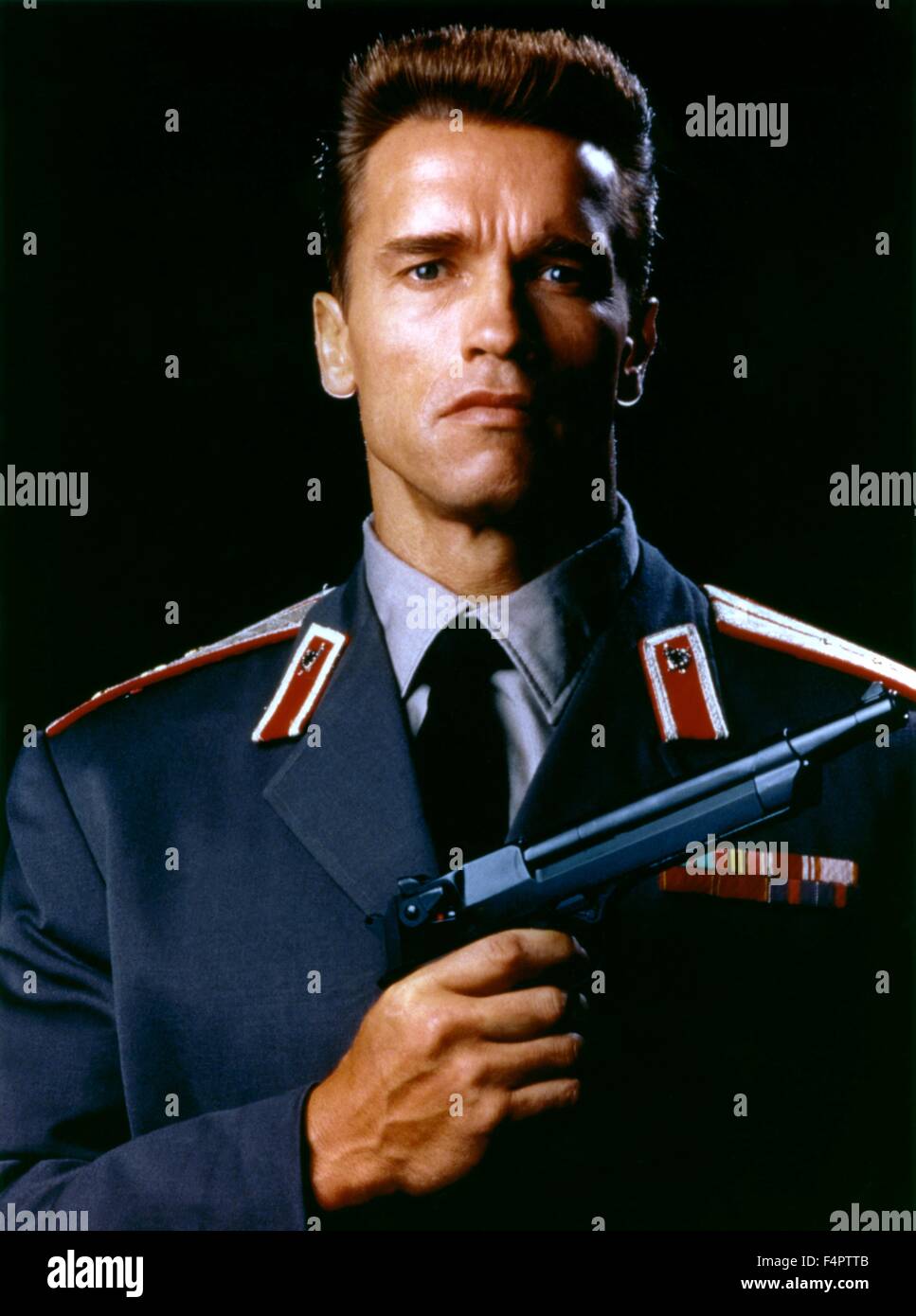 Arnold Schwarzenegger / Red Heat / 1988 directed by Walter Hill [Carolco] Stock Photo