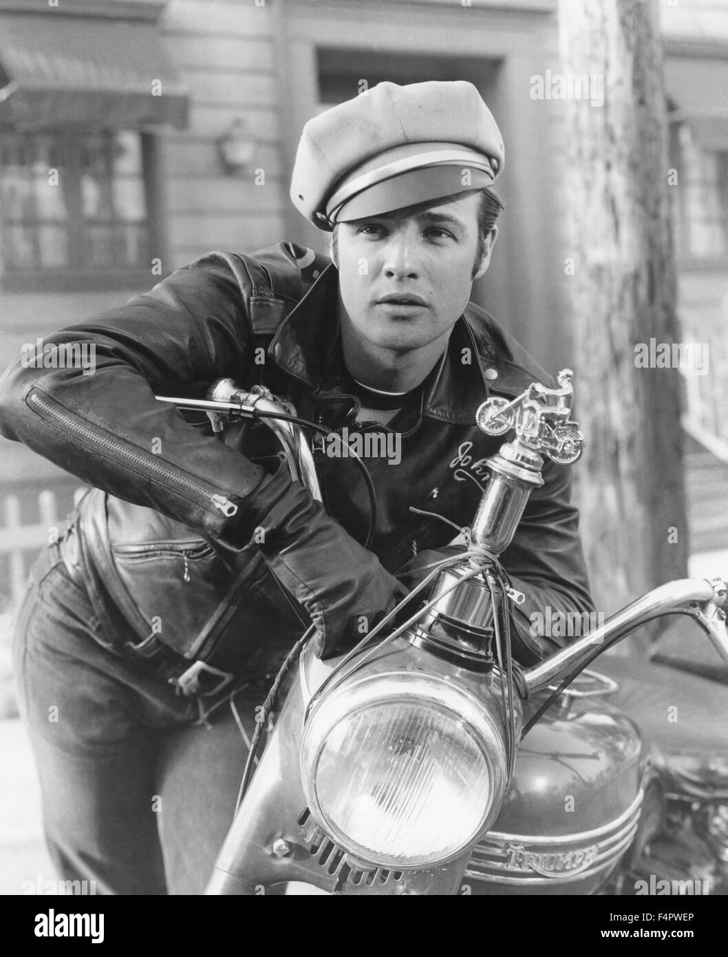 Marlon brando wild one hi-res stock photography and images - Alamy