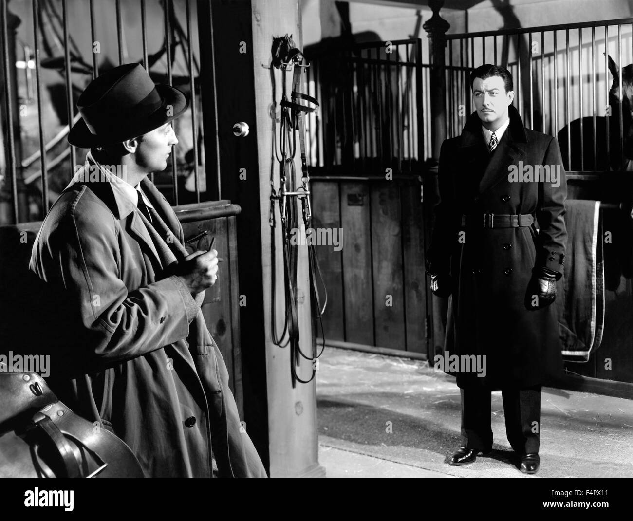 Robert Mitchum and Robert Taylor / Undercurrent / 1946 directed by