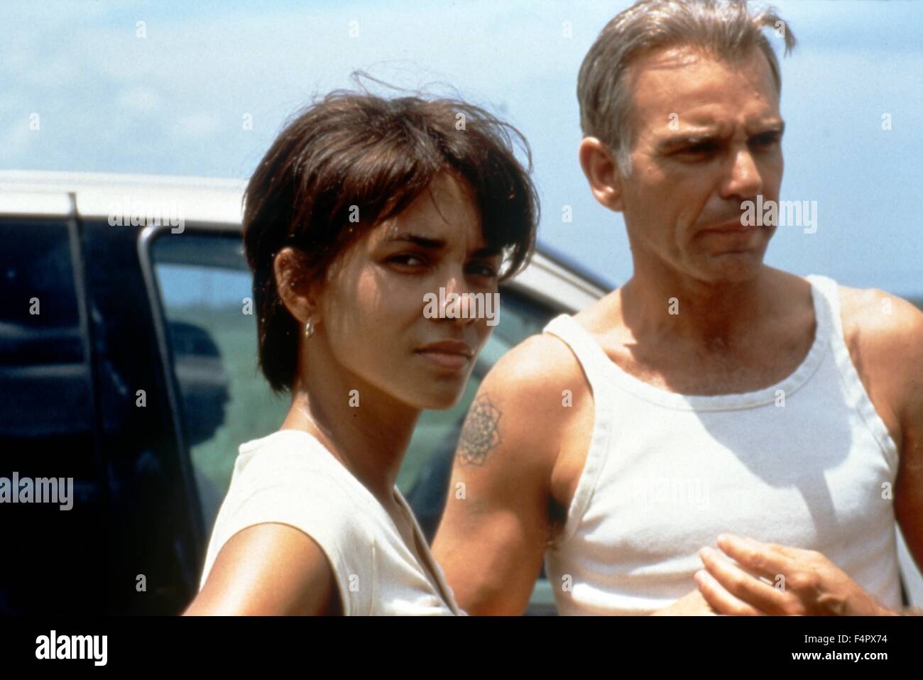 Halle Berry and Billy Bob Thornton / Monster's Ball / 2001 / directed by Marc Forster / [Lions Gate Films] Stock Photo