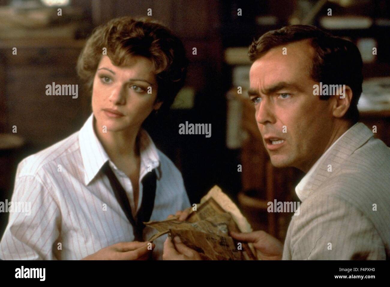 Rachel Weisz and John Hannah / The Mummy / 1999 / directed by Stephen Sommers / [Universal Pictures] Stock Photo