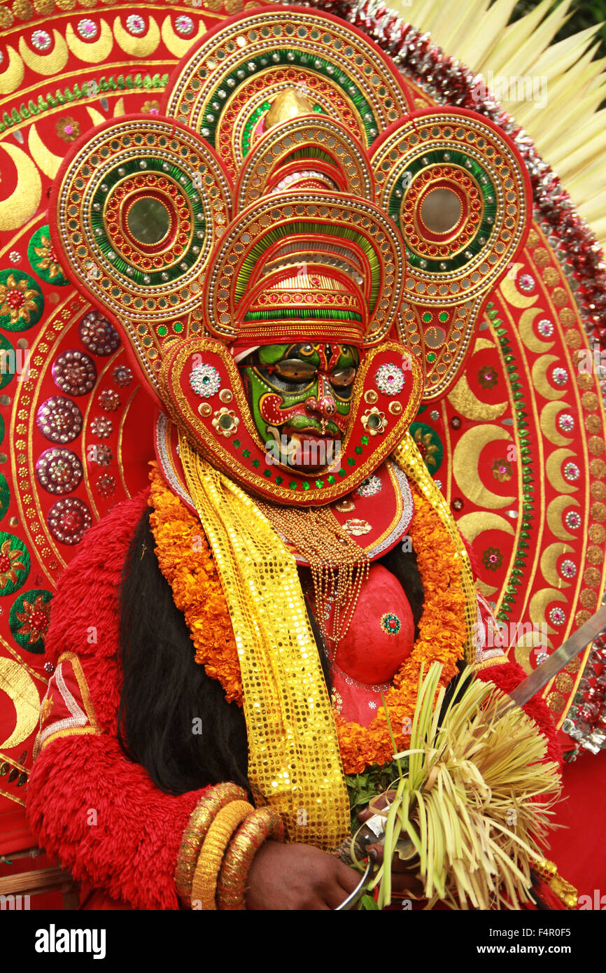 Kuthuparamba hires stock photography and images Alamy