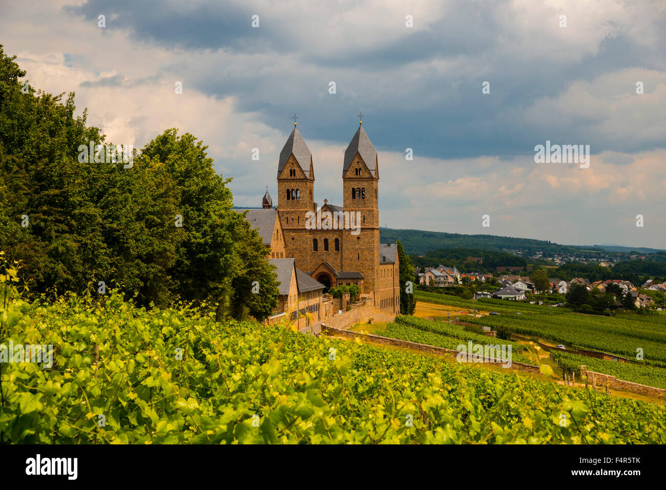 Abbey, Benedictine, Bingen, diocese, bishopric, Germany, Eibingen, Europe, Hessen, Hildegard, Limburg, Rüdesheim Stock Photo