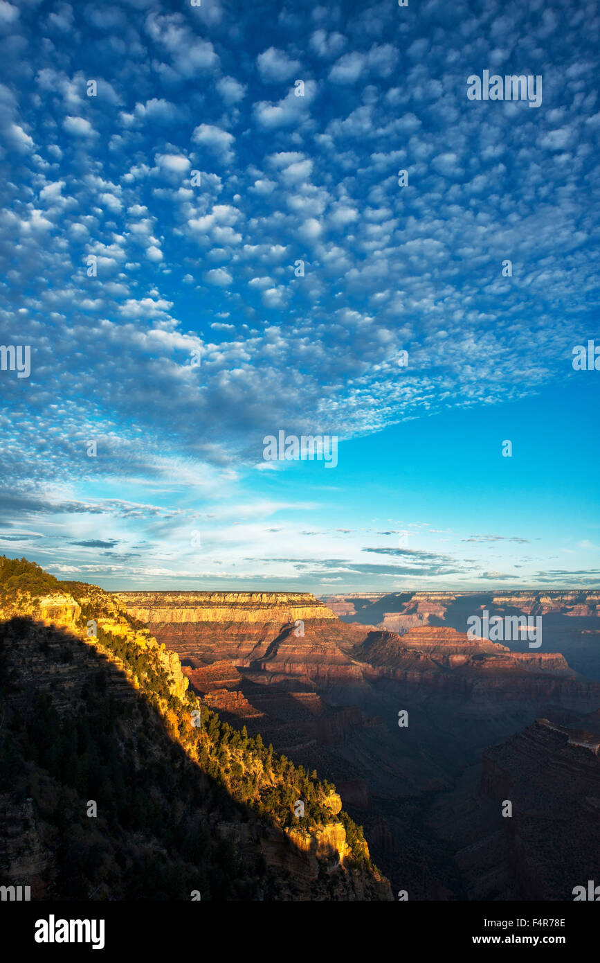 USA, United States, America, Arizona, Grand Canyon, National Park, UNESCO, World Heritage, natural wonder, vertical, clouds, lan Stock Photo