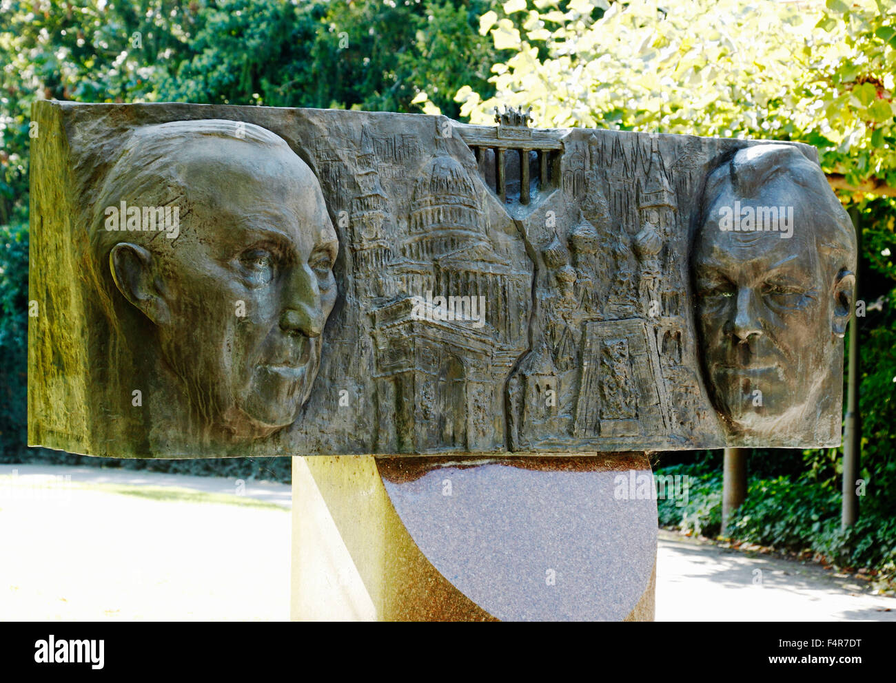 Kanzlerdenkmal fuer die Bundeskanzler Konrad Adenauer und Willy Brandt, Bronzerelief  von Grigori D. Yastrebenetskiy in Grevenbroich, Niederrhein, Nor Stock Photo
