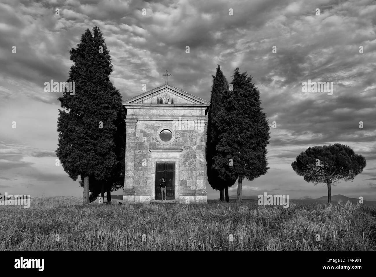 Europe, Italy, Toscana, Tuscany, Capella de Vitaleta, Pienza, chapel, church, field, Stock Photo