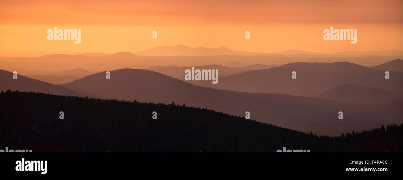 USA, United States, America, Oregon, Cascades, Paulina Peak, Volcanic, National Monument, panorama, sunrise, mountains, scenery Stock Photo