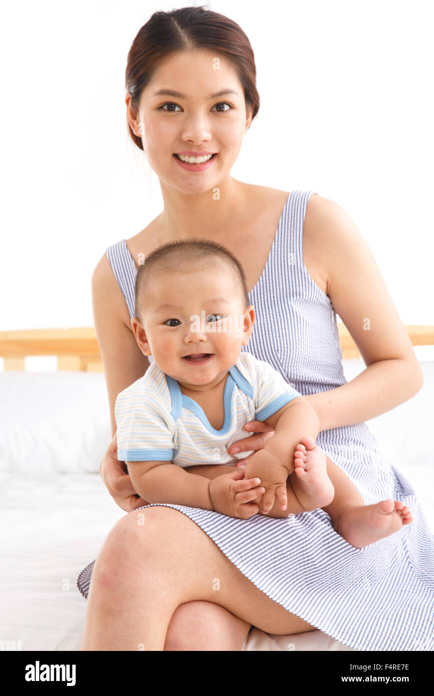 Mother of a baby hi-res stock photography and images - Alamy