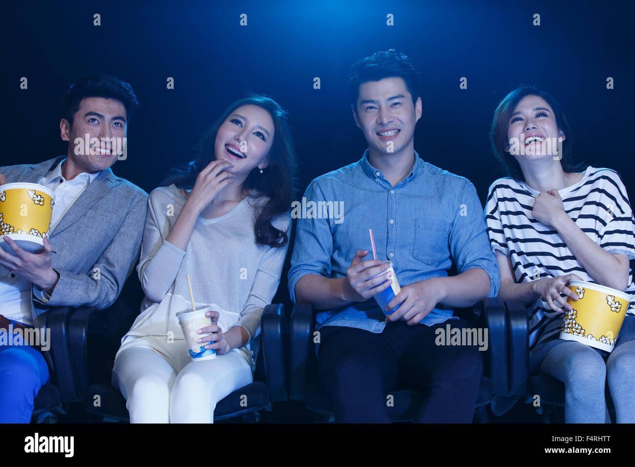 Men watching women hi-res stock photography and images - Alamy