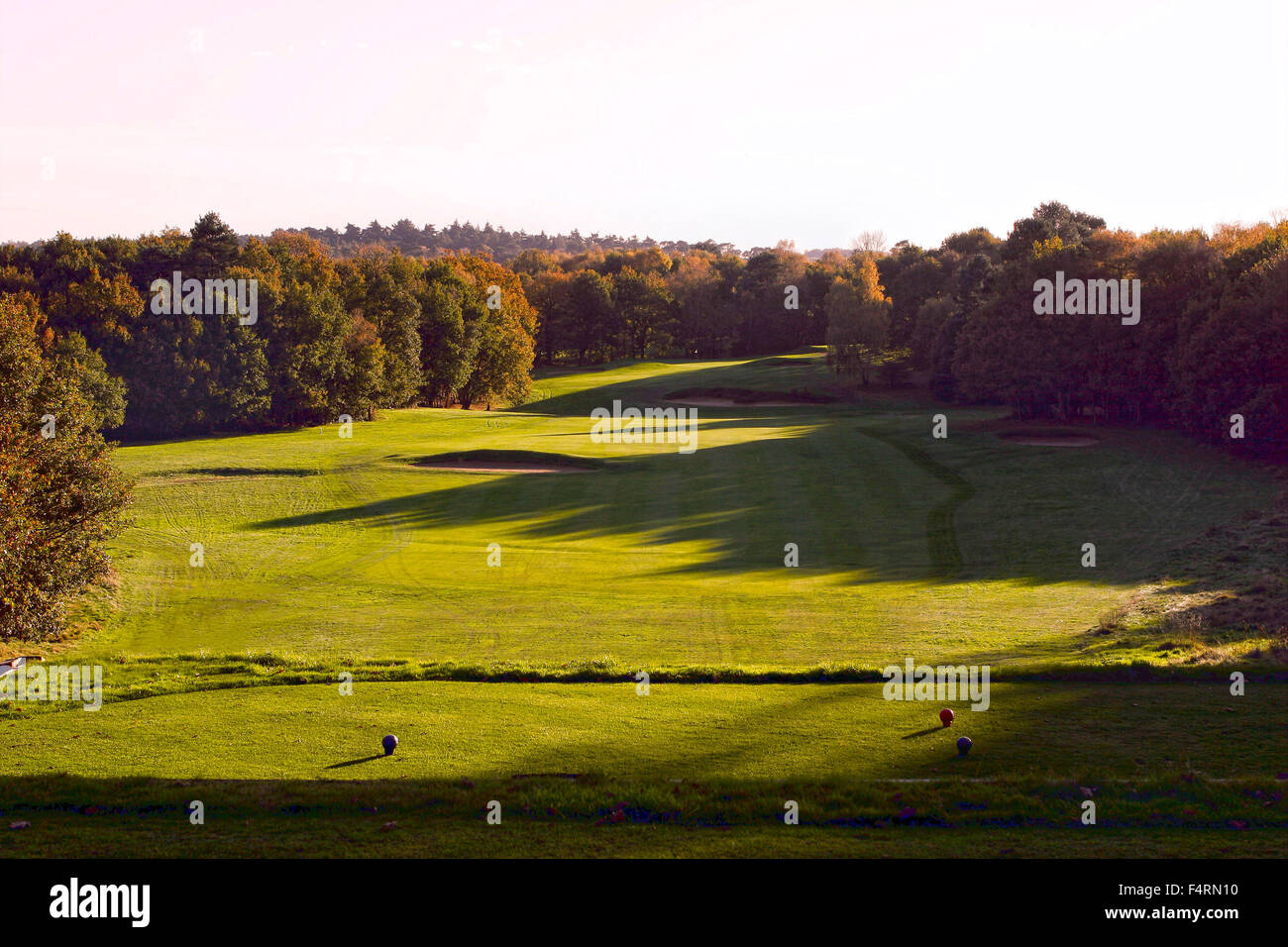 Wentworth golf course hole hires stock photography and images Alamy
