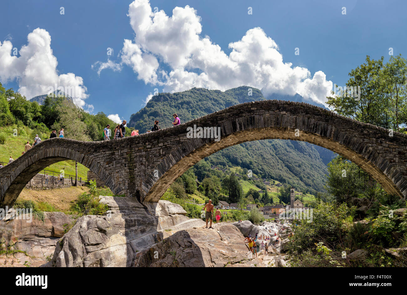 Switzerland, Europe, Lavertezzo, Ticino, Arch, bridge, Ponte dei Salti, Verzasca valley, landscape, water, summer, mountains, hi Stock Photo