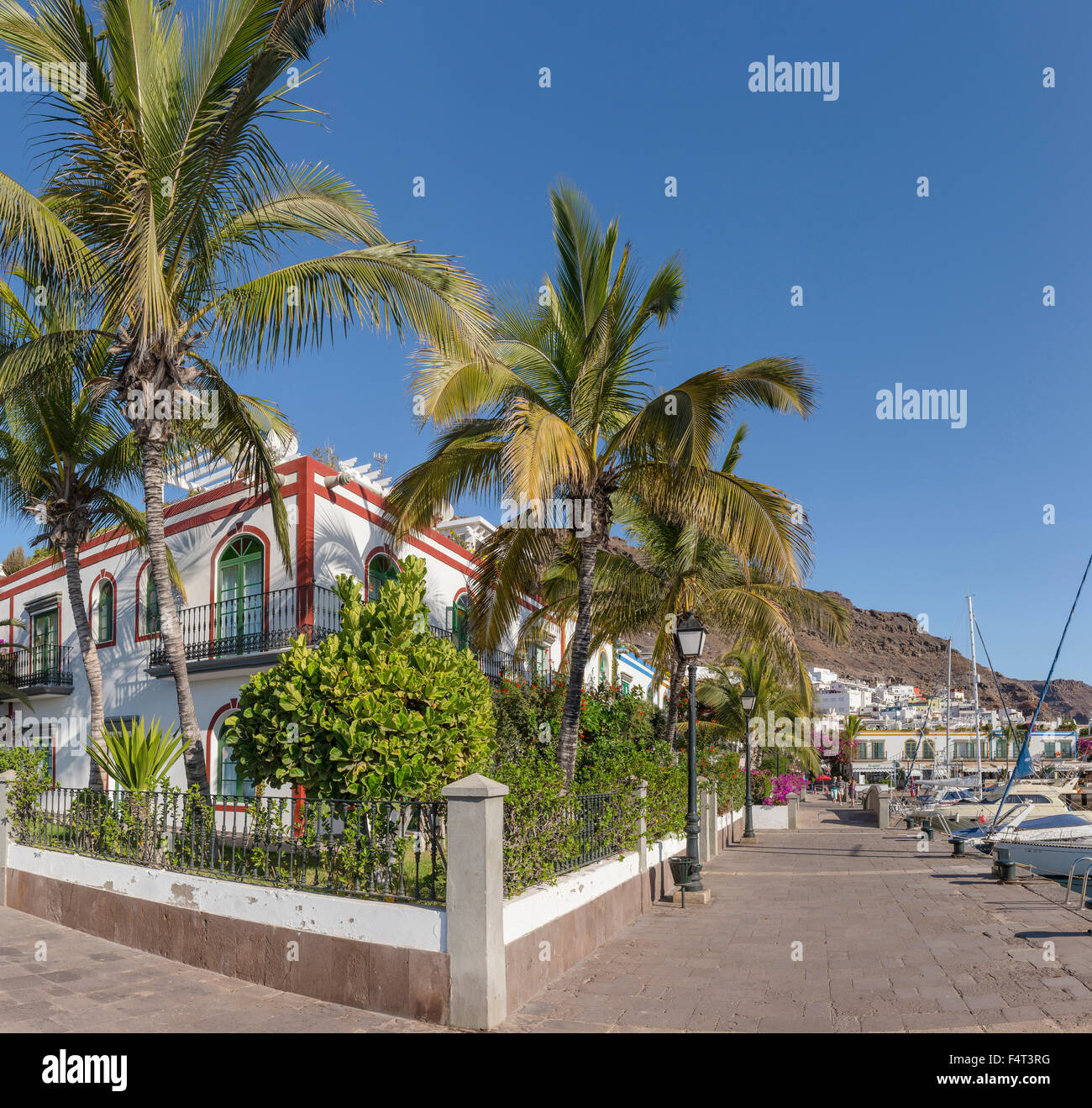 Puerto de puerto de mogan hi-res stock photography and images - Alamy