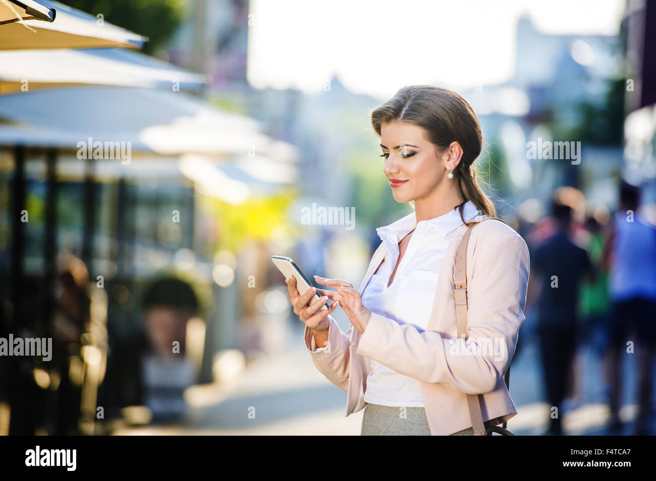 Beautiful young business woman Stock Photo - Alamy