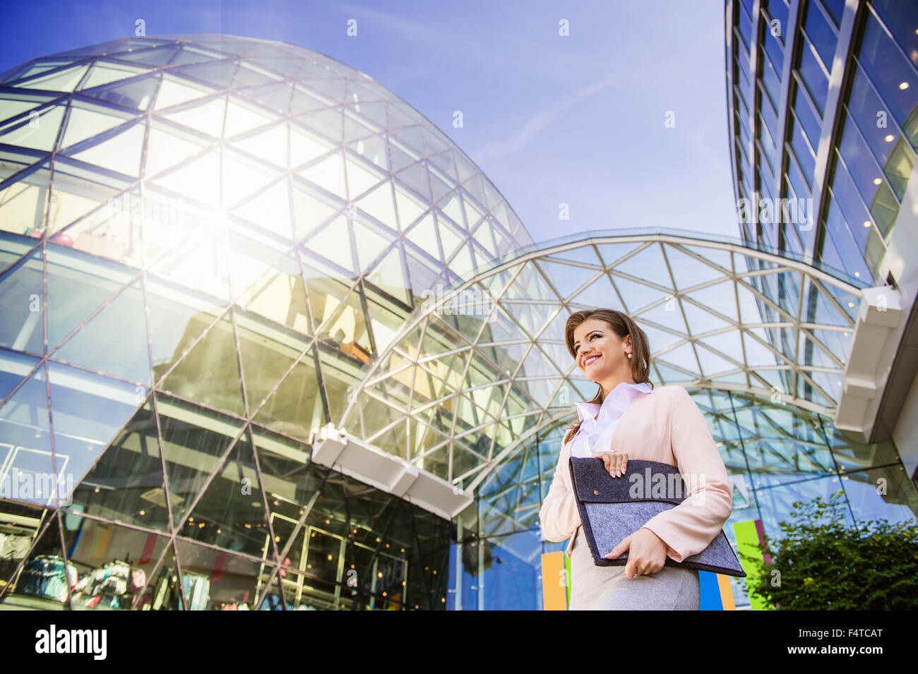 Beautiful young business woman Stock Photo - Alamy