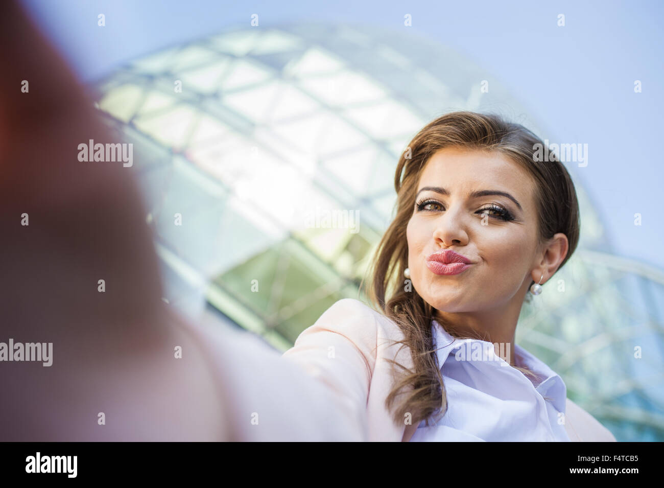 Beautiful young business woman Stock Photo - Alamy
