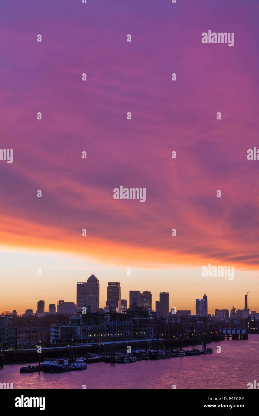 England, London, Docklands, Canary Wharf Skyline Stock Photo