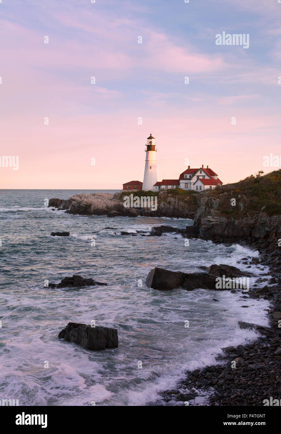 Portland Head Lighthouse, oldest lighthouse in Maine, Cape Elizabeth