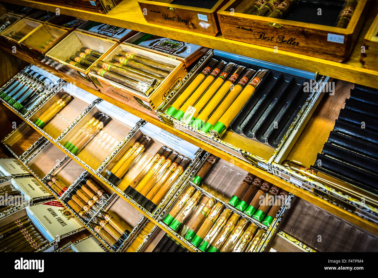 Ybor cigar factory tampa fl hires stock photography and images Alamy