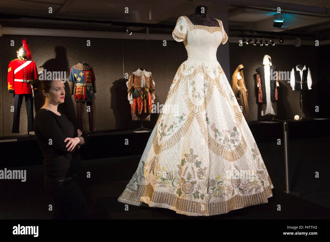 Queen elizabeth ii coronation dress hi-res stock photography and images ...