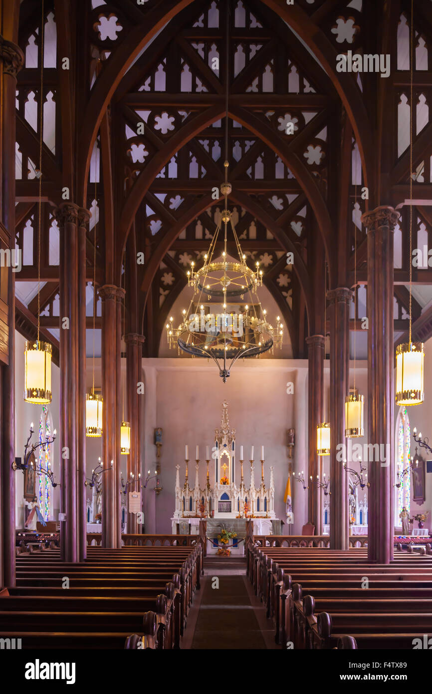 Saint marys altar hi-res stock photography and images - Alamy