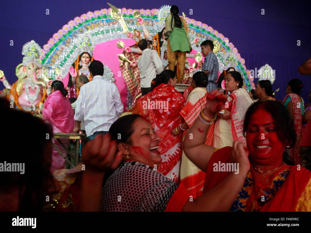 hindu single women in vermillion It was meant to be done during the hindu marriages be performed during a marriage not going into details,so it is considered a very sacred thing for females. hindu single women in vermillion It was meant to be done during the hindu marriages be performed during a marriage not going into details,so it is considered a very sacred thing for females.