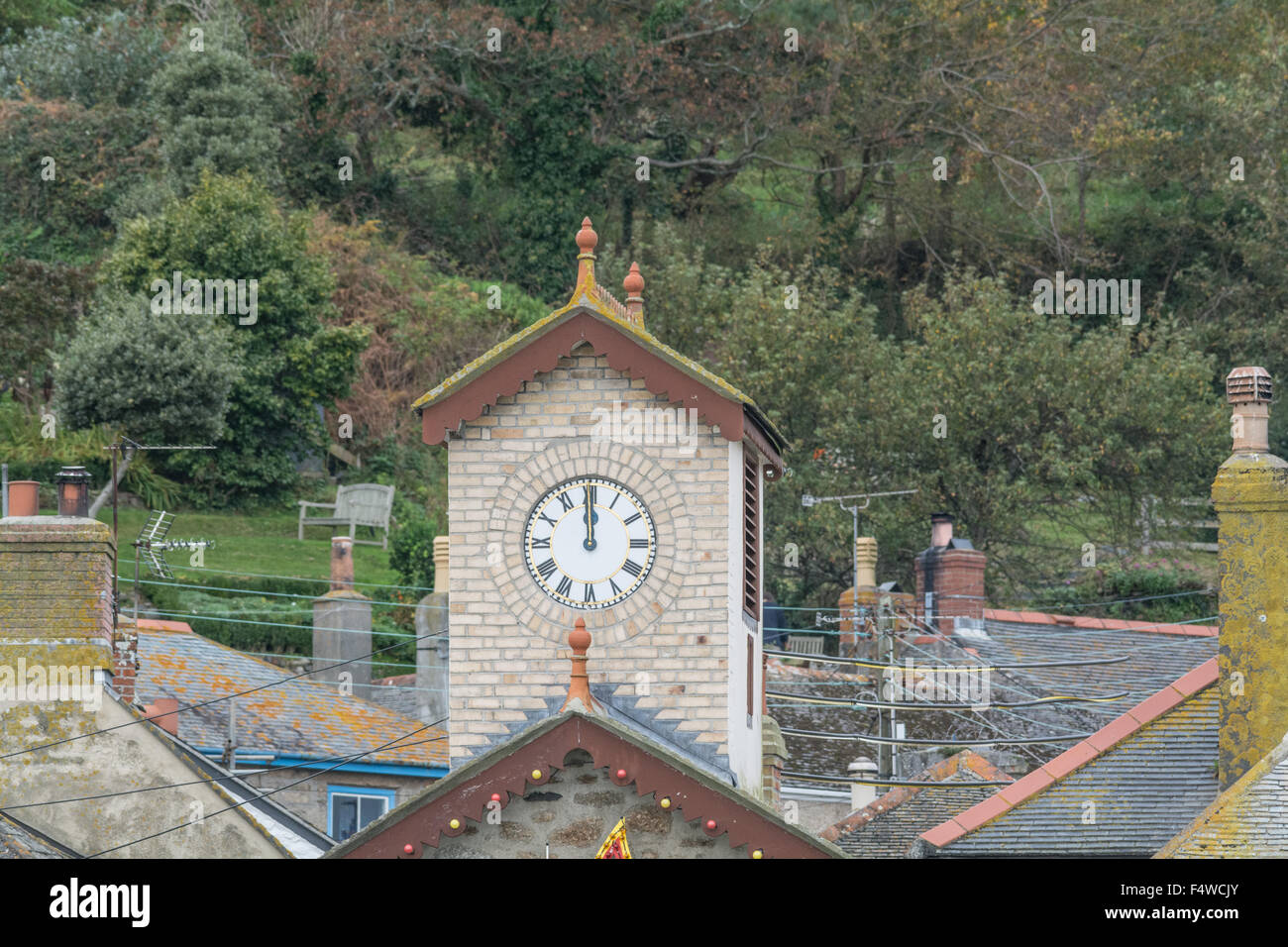 12am 12pm Clock On Wooden Table Stock Photo 611748464