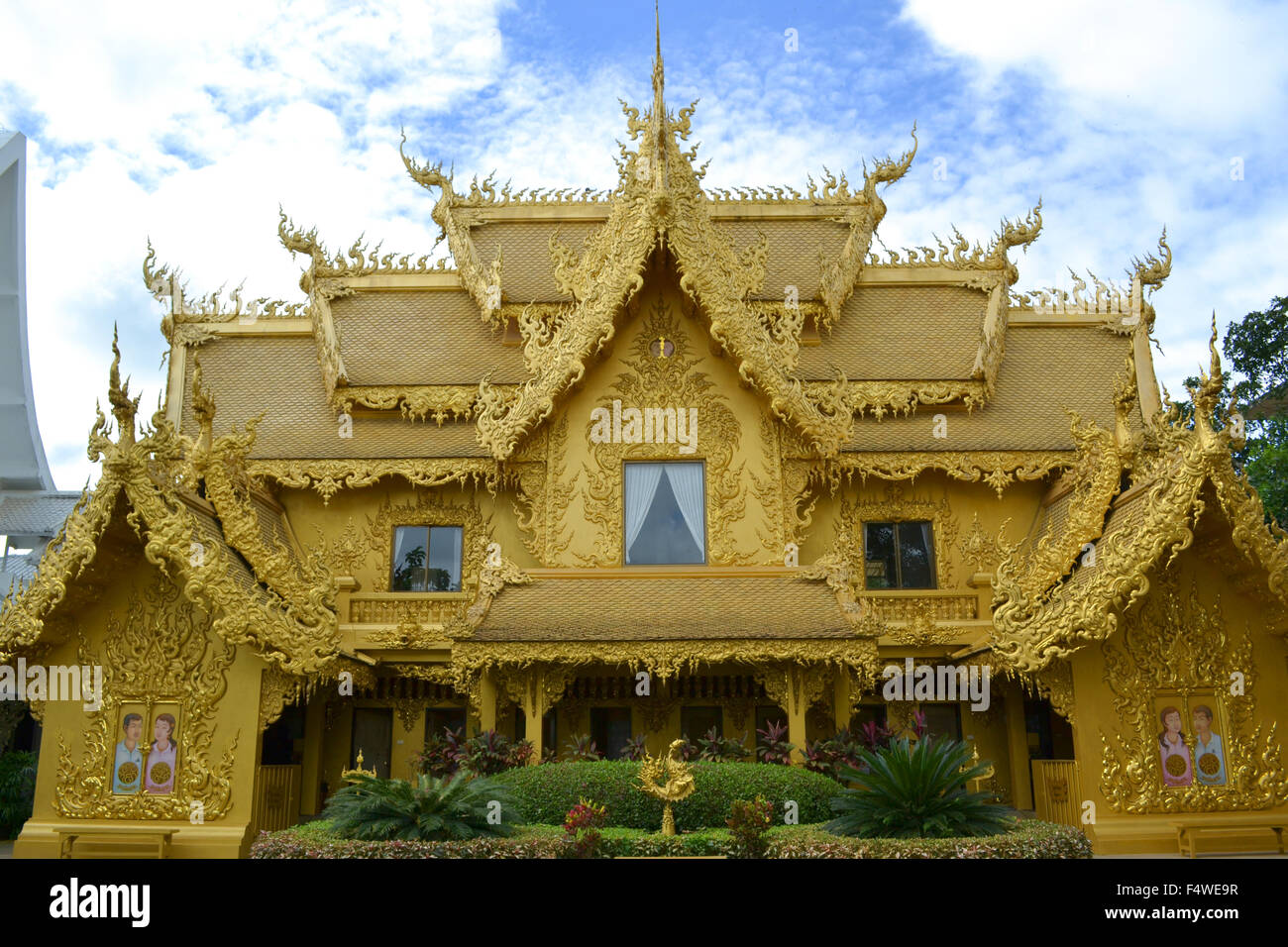Gold Rong's House of Gold at the Wat Rong Khun in Chiang Rai Stock Photo - Alamy