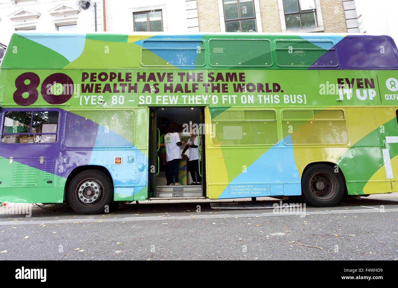 Oxfam 'Evenglbal It Up' bus campaigns against global inequality of wealth, London Stock Photo