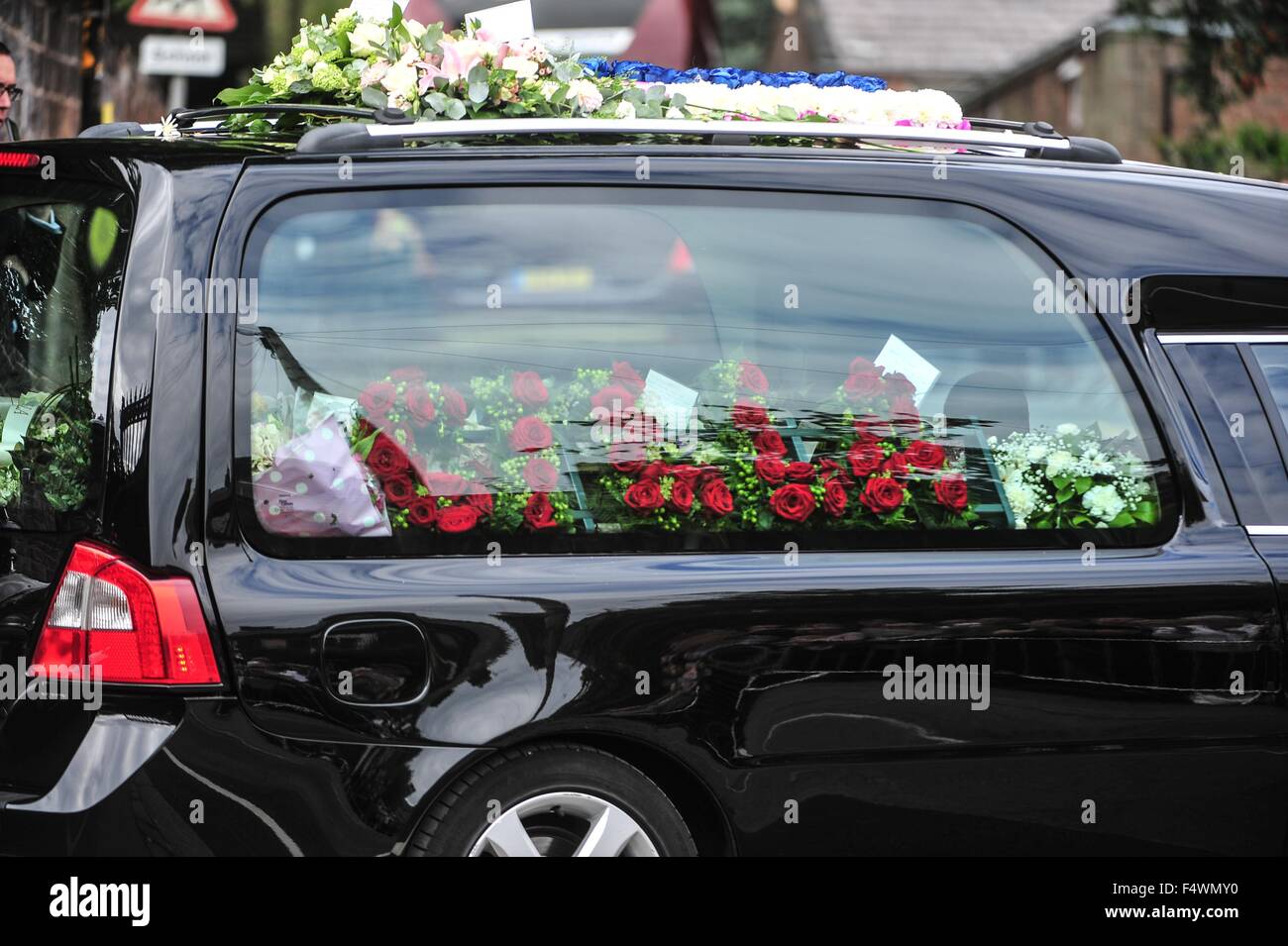 The Funeral of Cilla Black at St Mary's Church, Woolton  Featuring: Atmosphere Where: Cheshire, United Kingdom When: 20 Aug 2015 Stock Photo