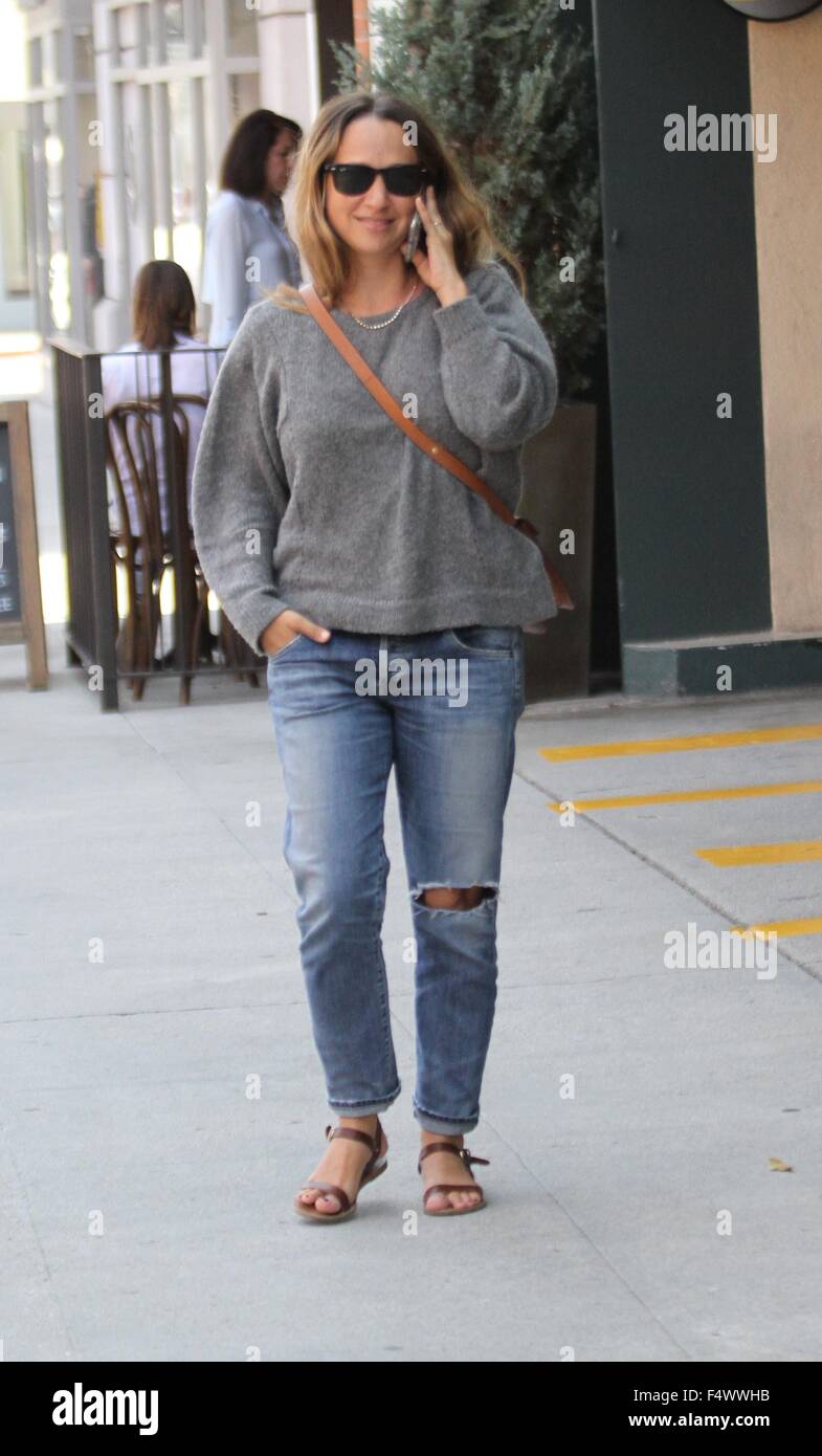 Tobey maguire deals wife jewelry