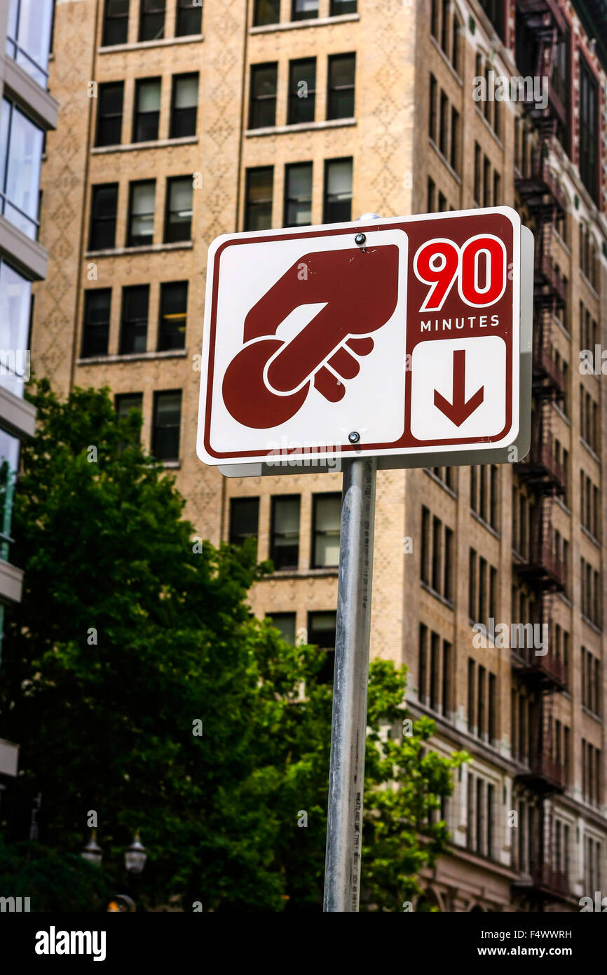 International language sign Pay Parking for 90 minutes seen in