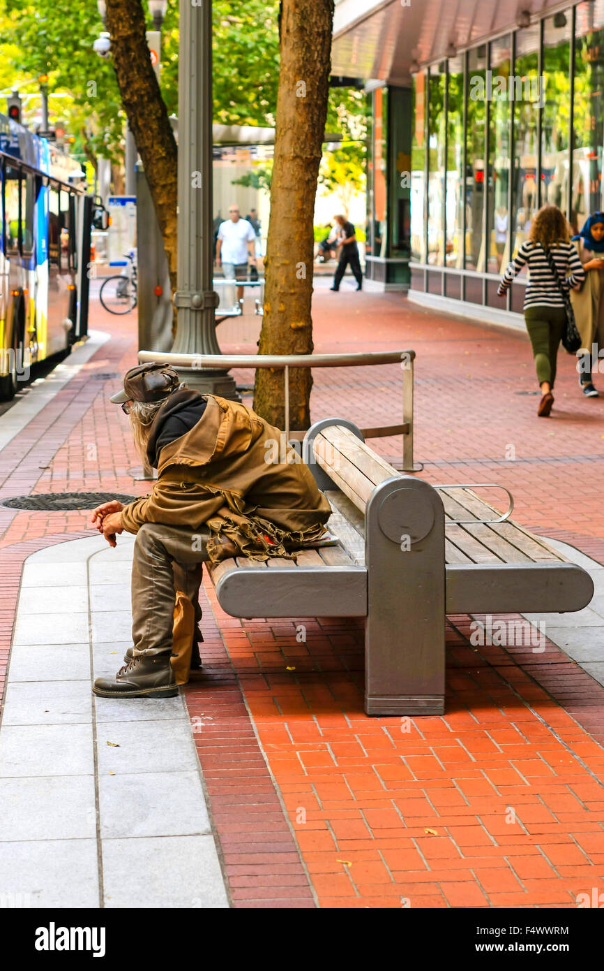 Tramp on a bench hires stock photography and images Alamy