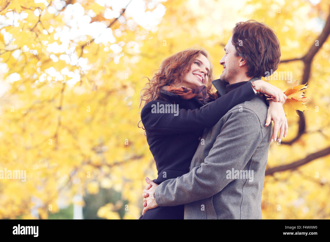 Love couple hugging in nature hi-res stock photography and images - Alamy
