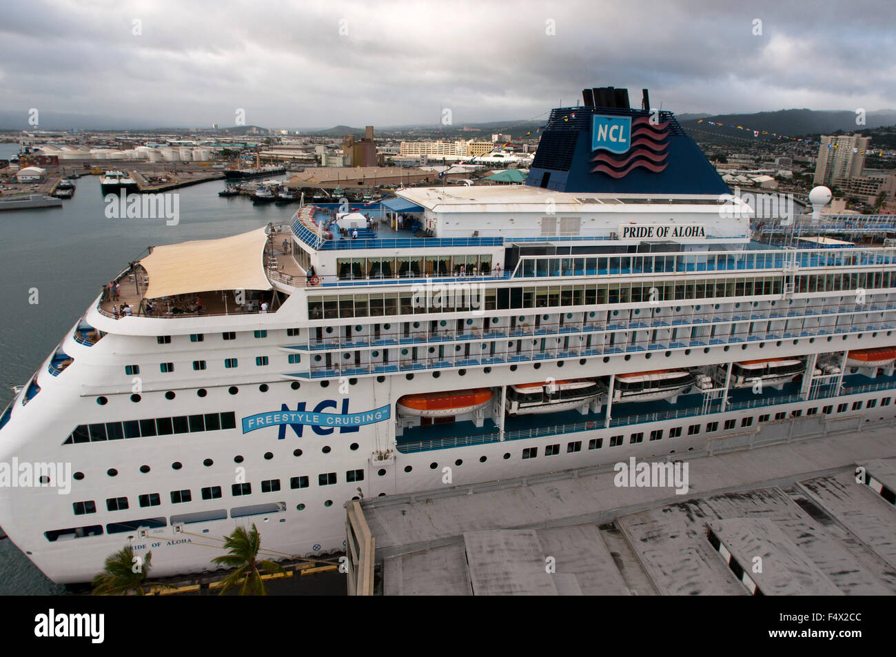 Cruise ship moored in the port of Honolulu. O'ahu. Hawaii. Pride of Aloha. Boat cruises around Hawaii give visitors the chance t Stock Photo