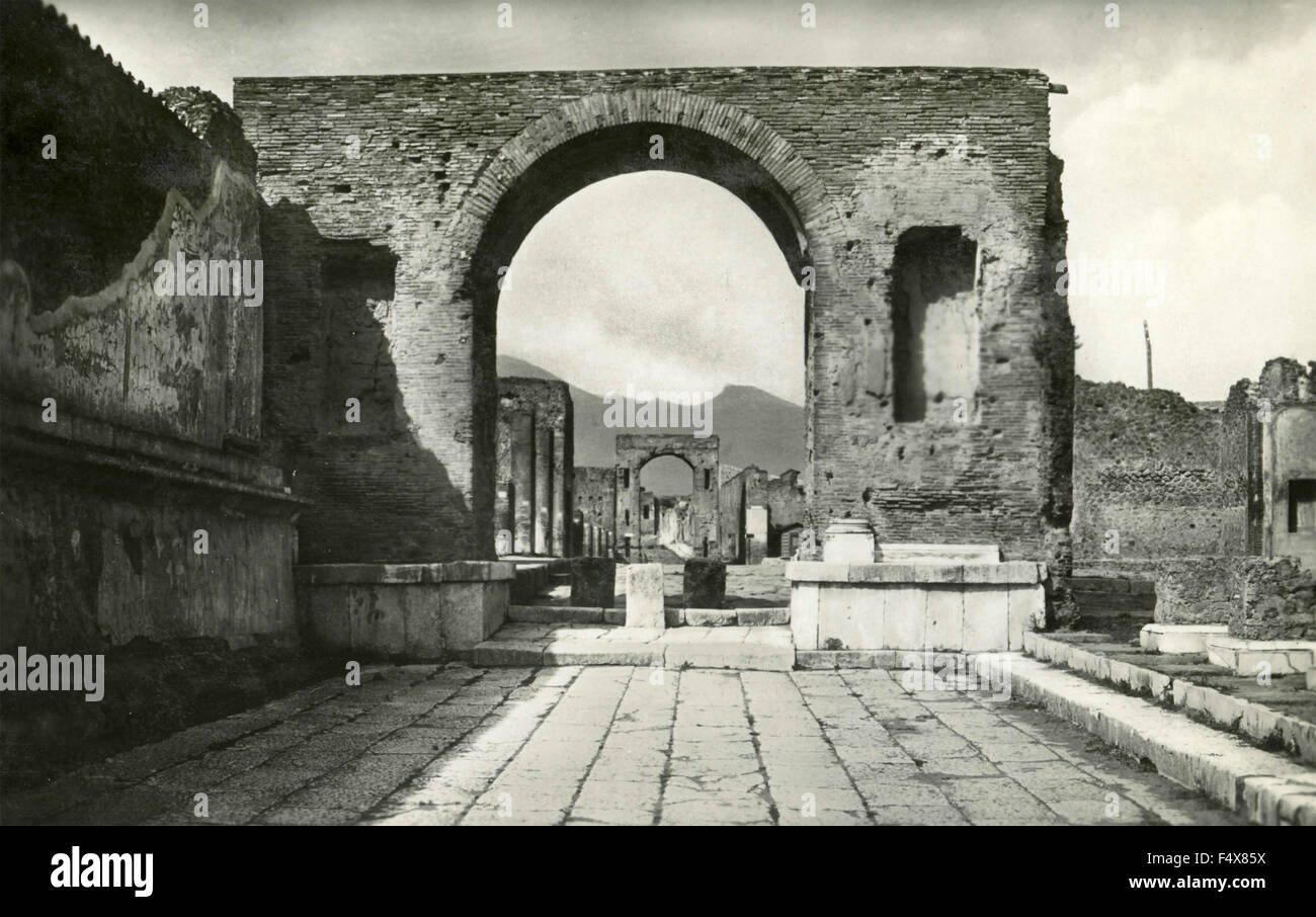 1940 Archeology High Resolution Stock Photography and Images - Alamy