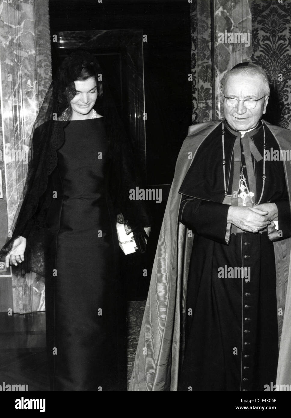 Mrs. Jacqueline Kennedy with the Vatican Secretary of State His Eminence Cardinal Amleto Cicognani after the papal audience, Rome, Italy Stock Photo