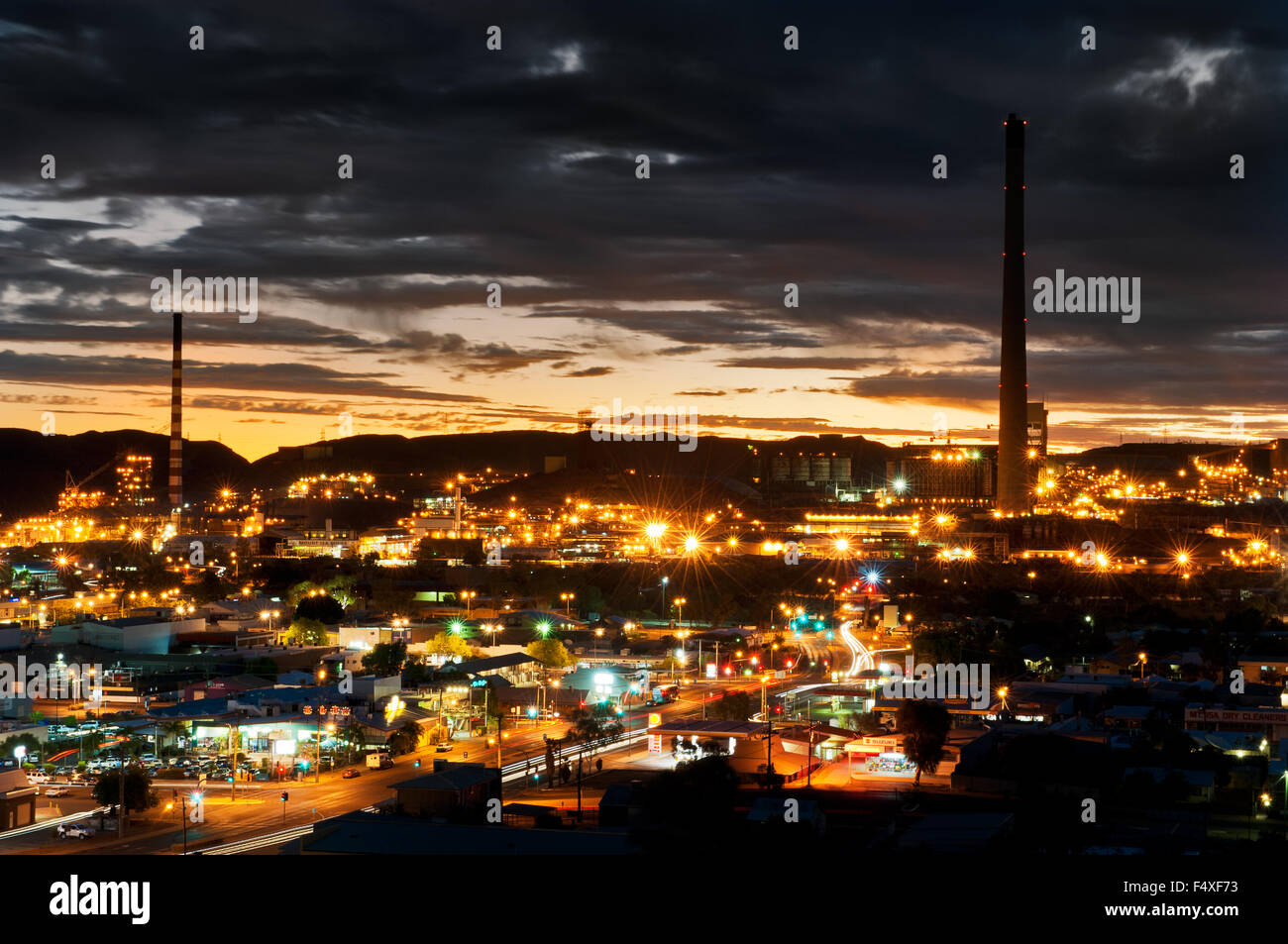 Mining city Mount Isa at night Stock Photo Alamy