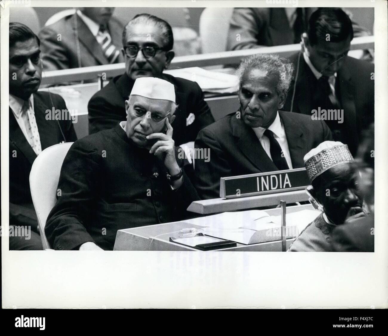 1972 - UN General Assembly continues general debate; The General Assembly, now holding its 15th regular session, continued general debate today. An unprecedented number of high officials are attending this session which has before it an S7-item Provisional agents, the longest in its history. Here, seated at their country's desk, listening to the debate, are Prime Minister Jawaharlal NEHRU of India, and, seated on his left, Mr. V.K. KRISHNA MENON, India's Minister of Defense. © Keystone Pictures USA/ZUMAPRESS.com/Alamy Live News Stock Photo