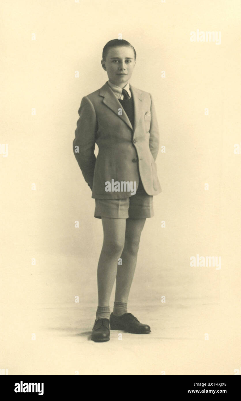 1940s boy in shorts hi-res stock photography and images - Alamy