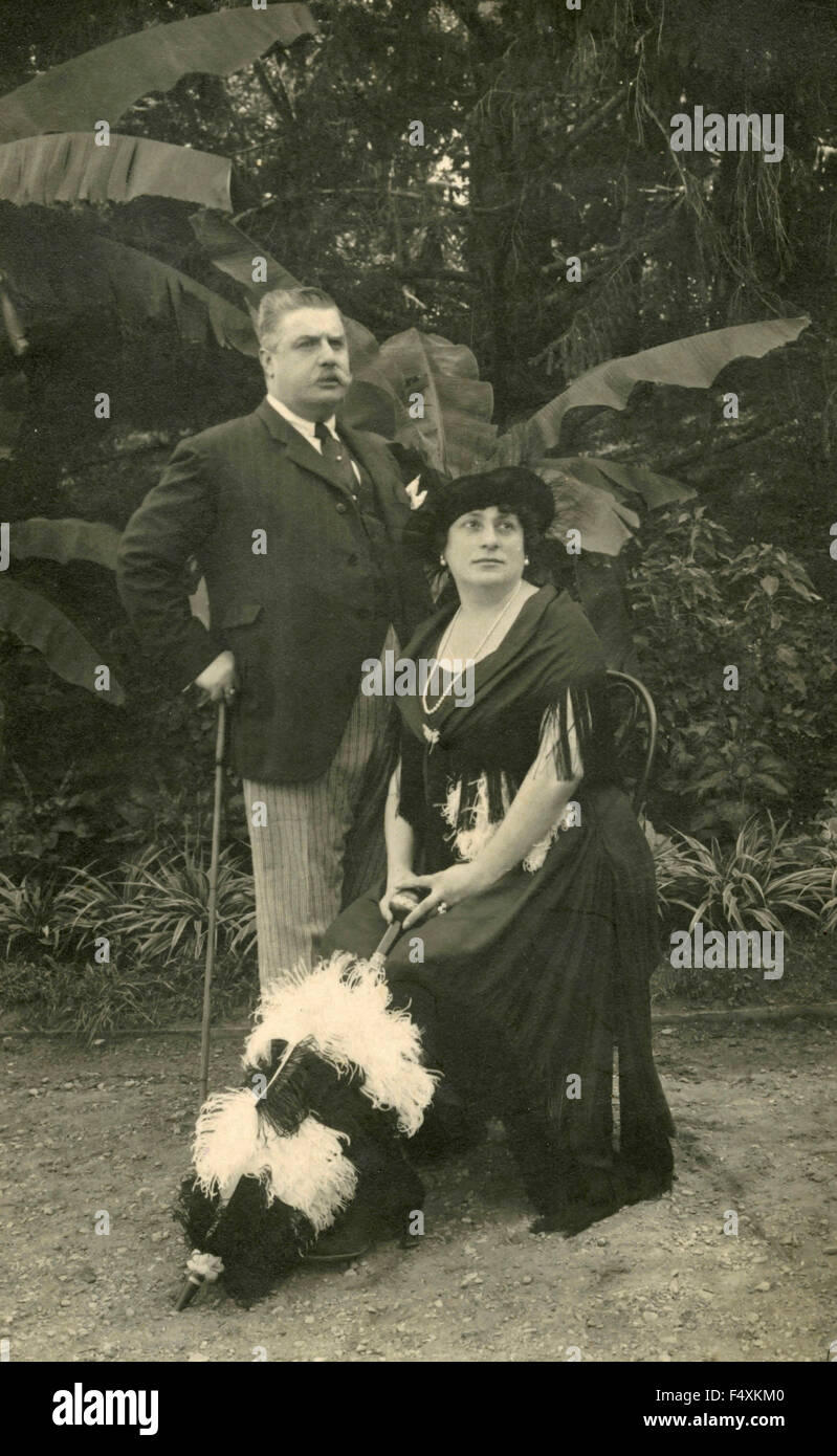 1920s portrait couple hi-res stock photography and images - Alamy