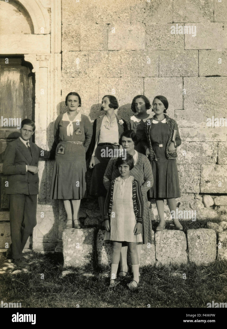 1930s women group hi-res stock photography and images - Alamy