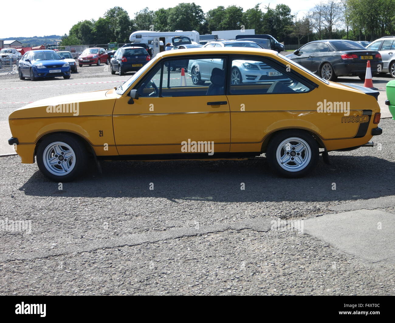 Ford Escort mk2 RS mexico - at donnington RSOC RS owners club event - showing car in orange side view Stock Photo