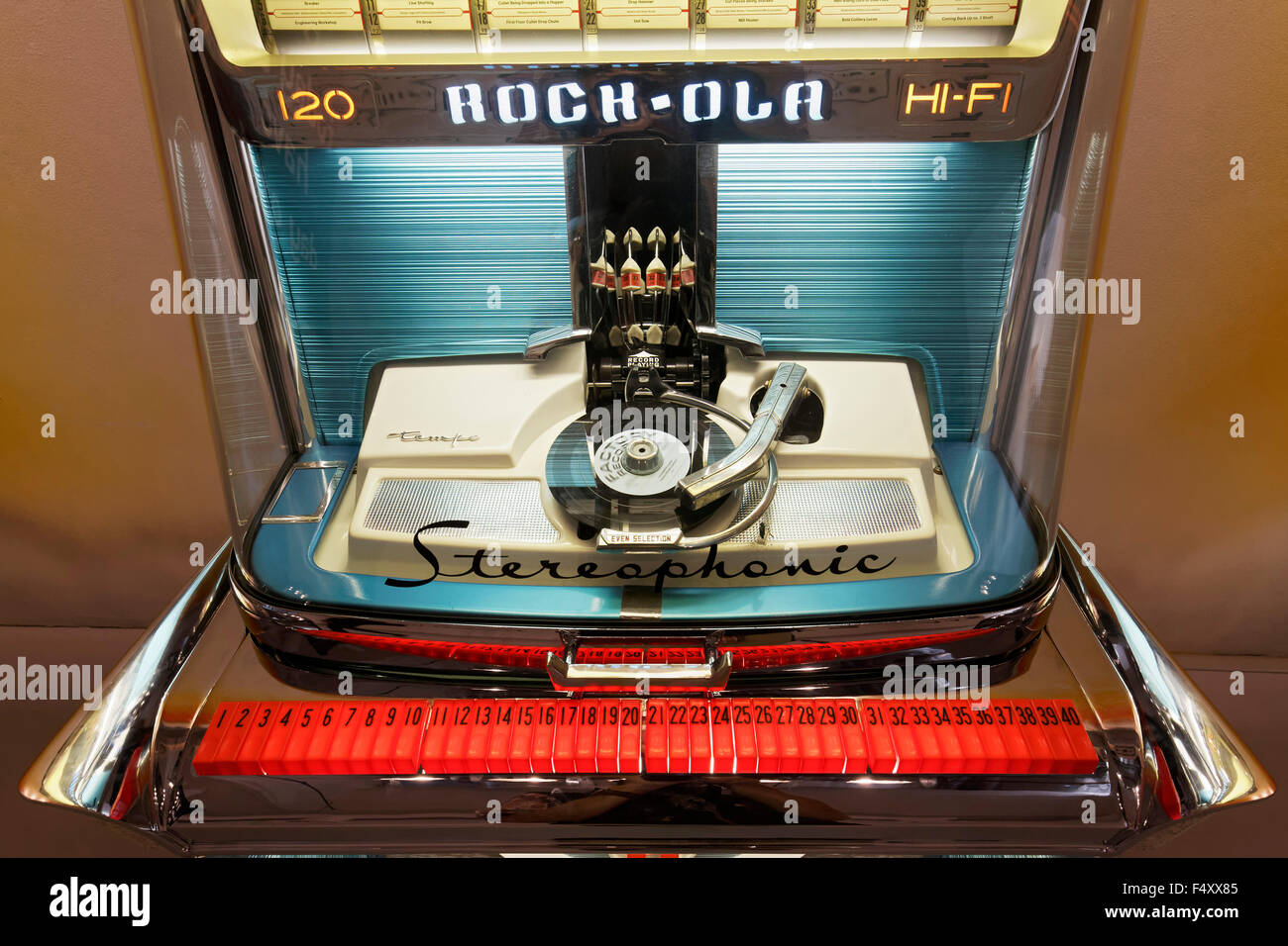 Jukebox, Rock-Ola Model 1475 Tempo 1, stereo, with record changer, built in 1959 Stock Photo