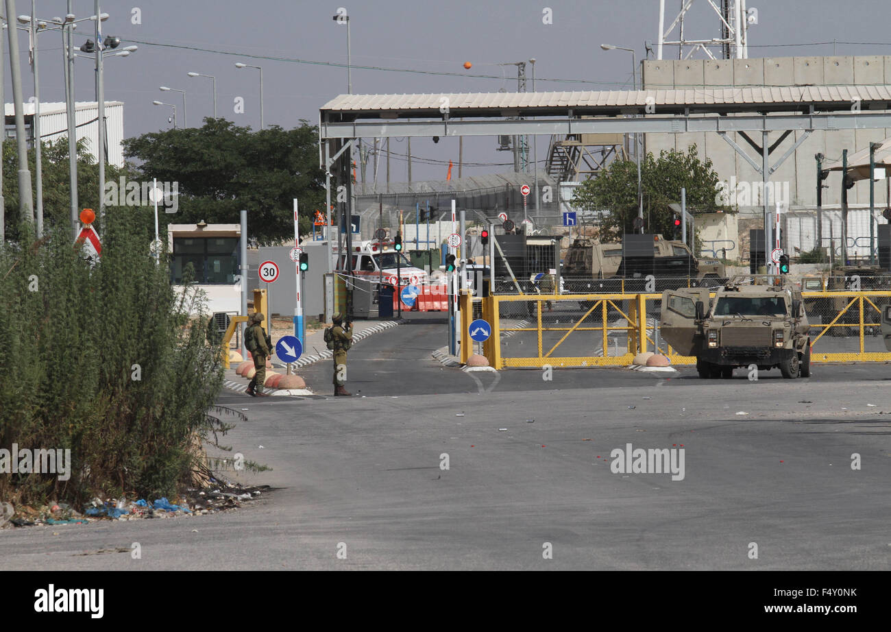 Jenin Checkpoint Jenin, West Bank, Palestinian Territory. 24th Oct, 2015. Israeli ...