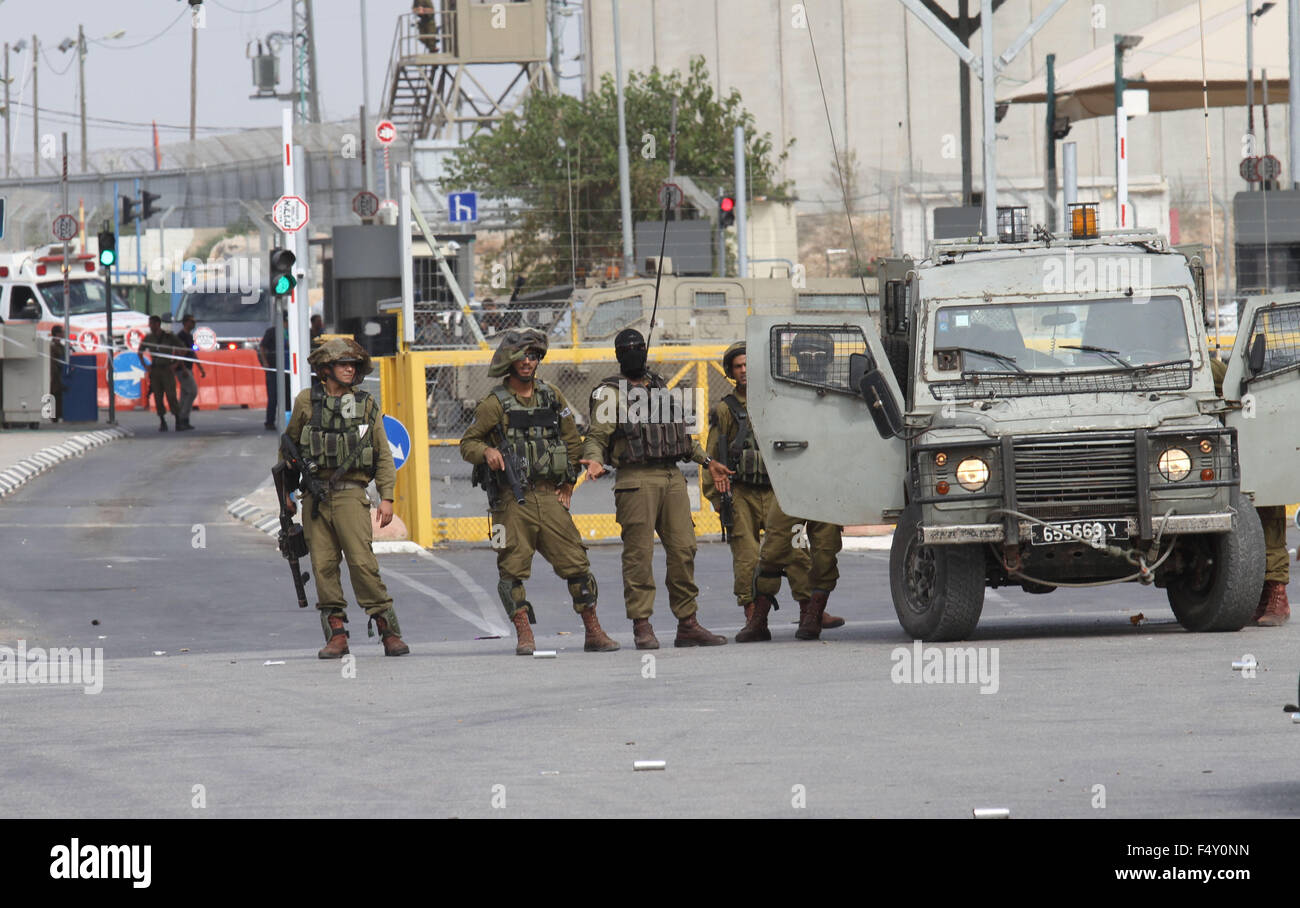 Jenin Checkpoint Jenin, West Bank, Palestinian Territory. 24th Oct, 2015. Israeli ...