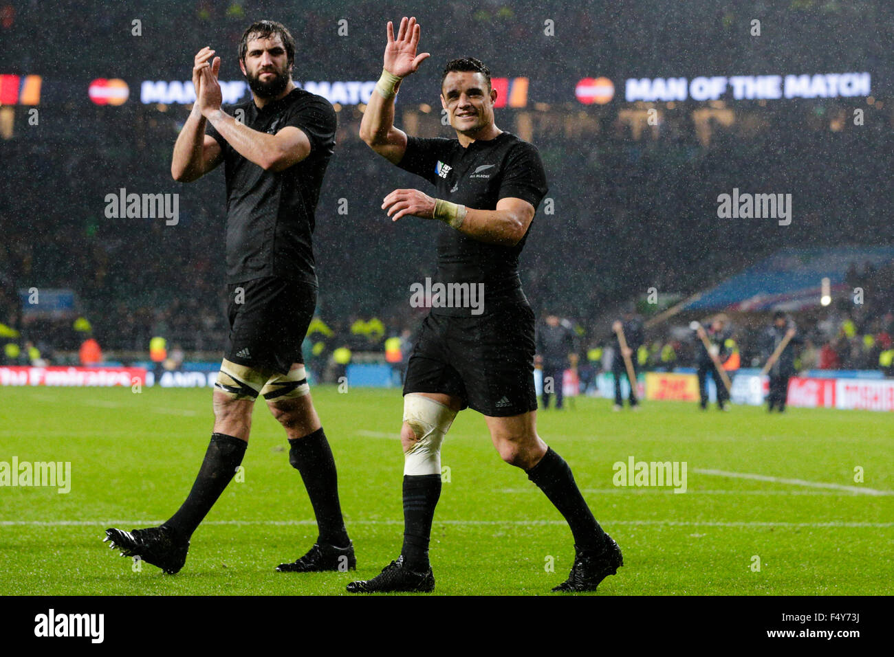 Twickenham Stadium, London, UK. 24th Oct, 2015. Rugby World Cup Semi Final. South Africa versus New Zealand. New Zealand outhalf Dan Carter and New Zealand second row Sam Whitelock acknowledge the crowd in victory Credit:  Action Plus Sports/Alamy Live News Stock Photo